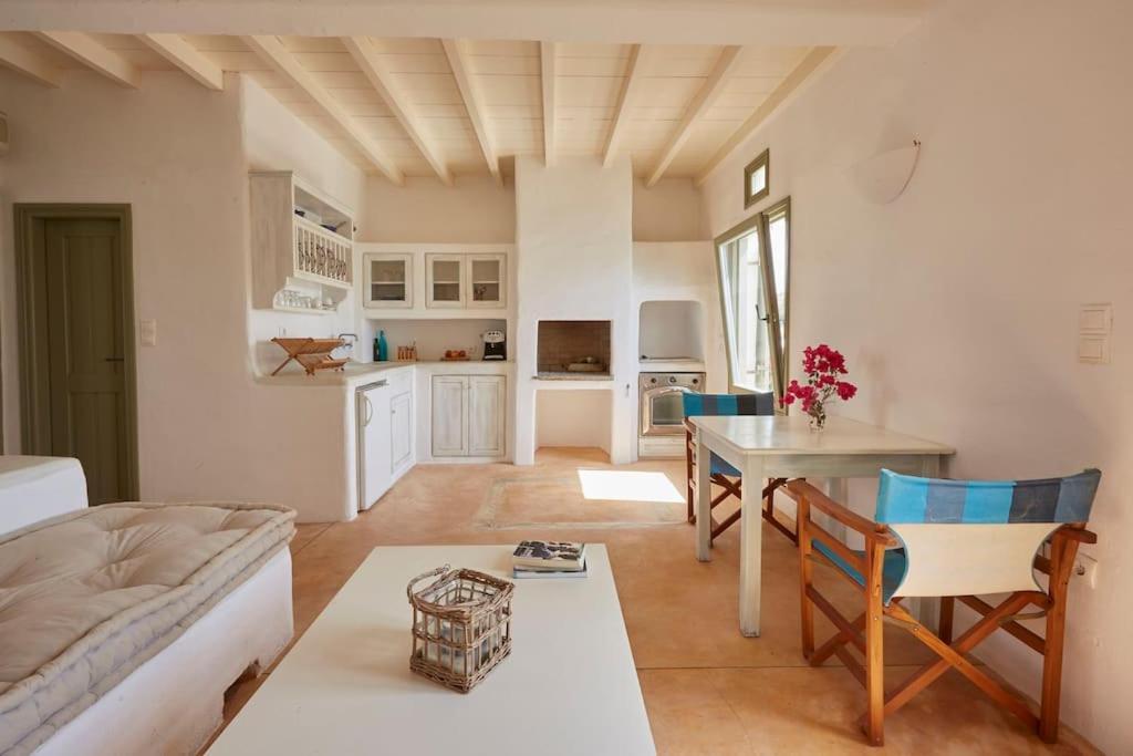 Ochre Dream, Beach Front & Sunset Villa Naousa Luaran gambar