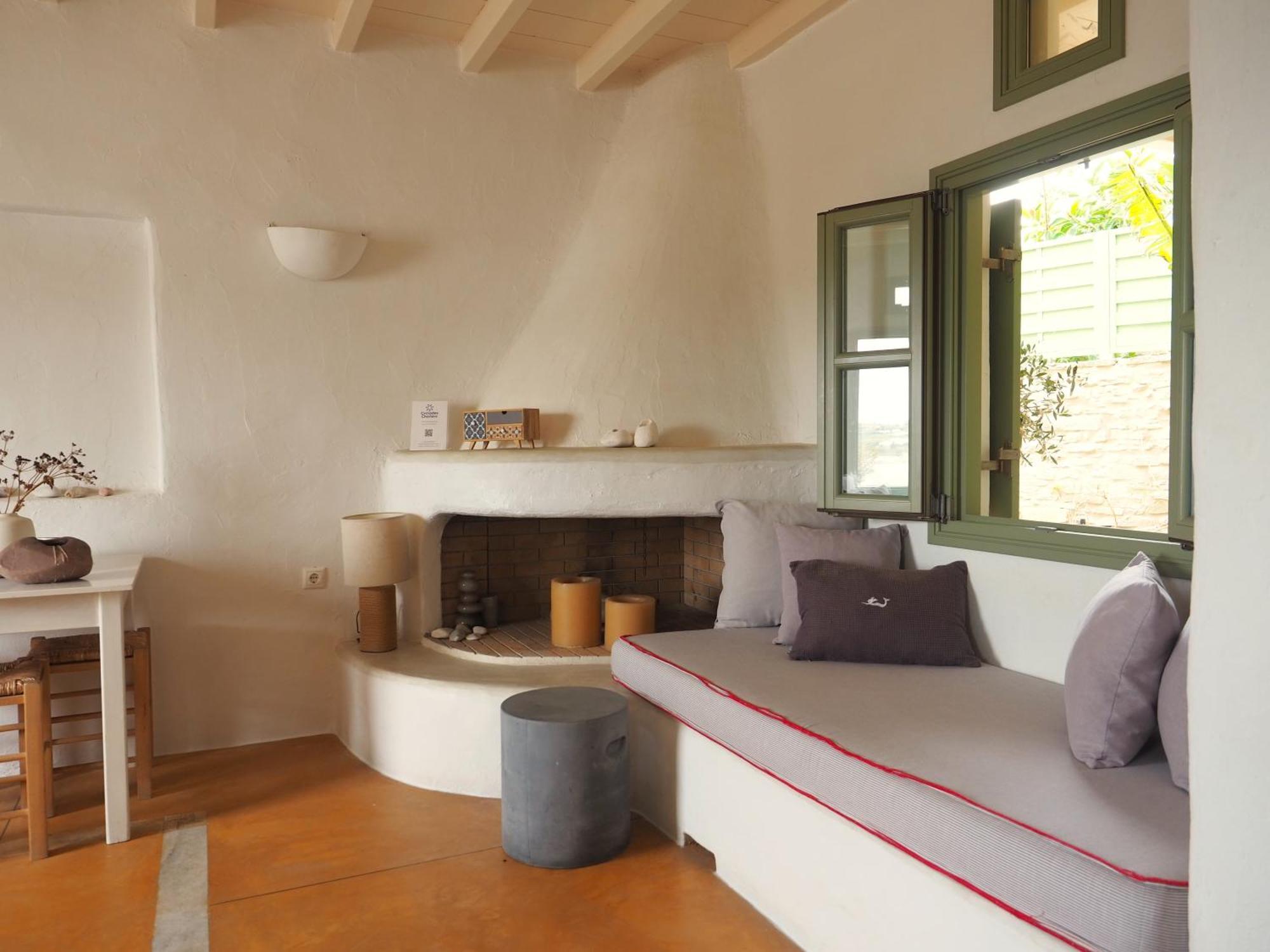 Ochre Dream, Beach Front & Sunset Villa Naousa Bilik gambar