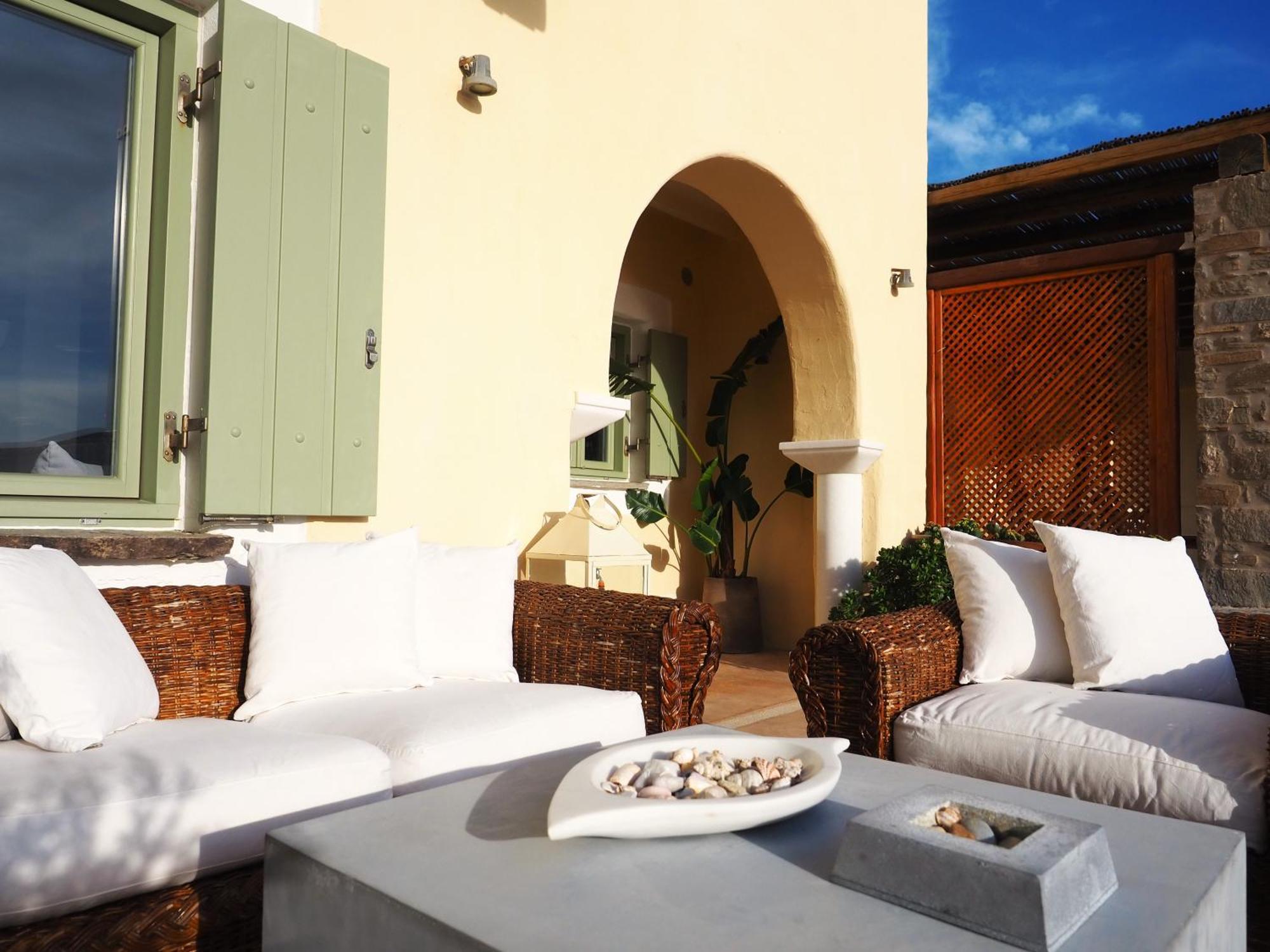 Ochre Dream, Beach Front & Sunset Villa Naousa Bilik gambar